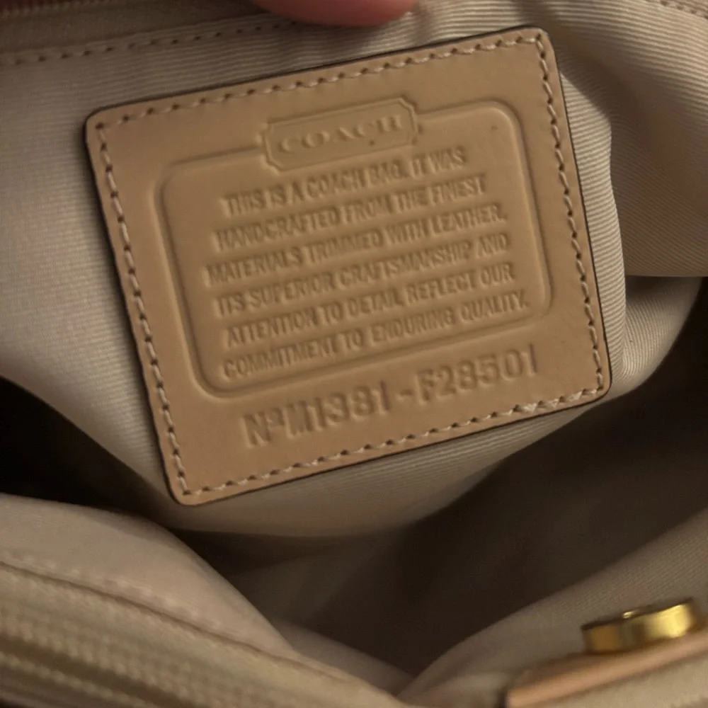 Coach Signature Khaki Tan with Green Stripe Drawstring Carryall (F28501) - Picture 7 of 10
